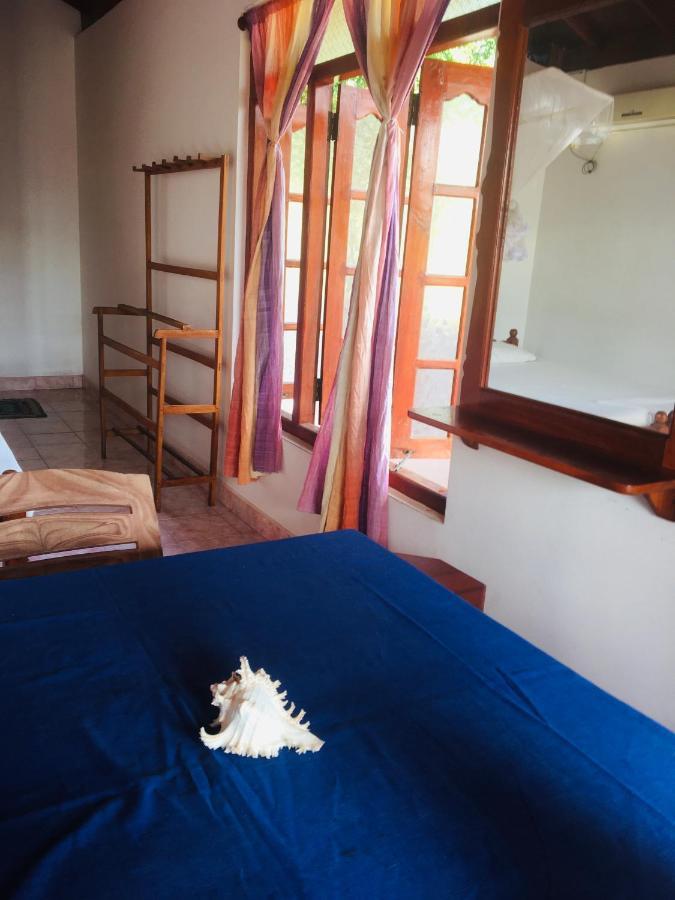 Dilena Beach Inn Tangalle Luaran gambar