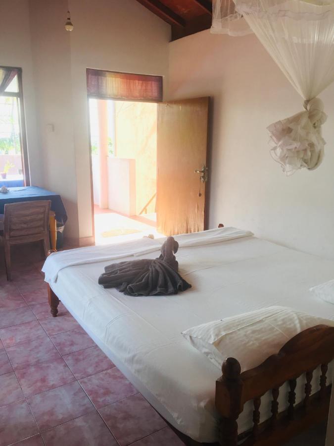 Dilena Beach Inn Tangalle Luaran gambar