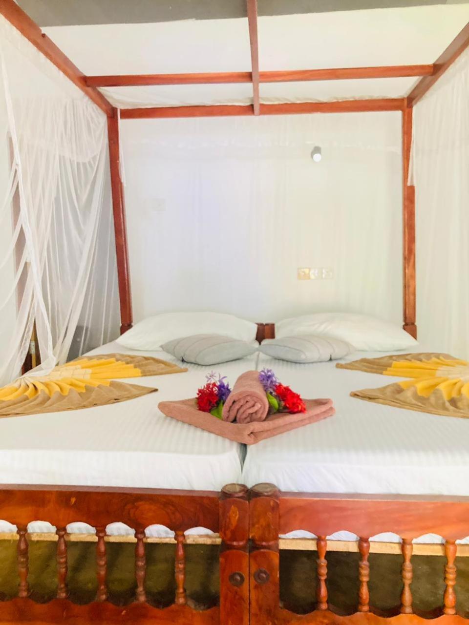 Dilena Beach Inn Tangalle Bilik gambar